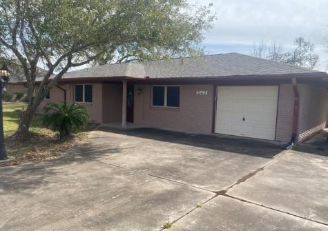 243 Moore Street Richwood TX 77531