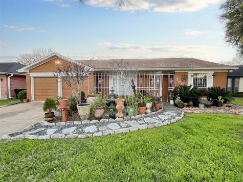 7806 La Roche Lane Houston TX 77036