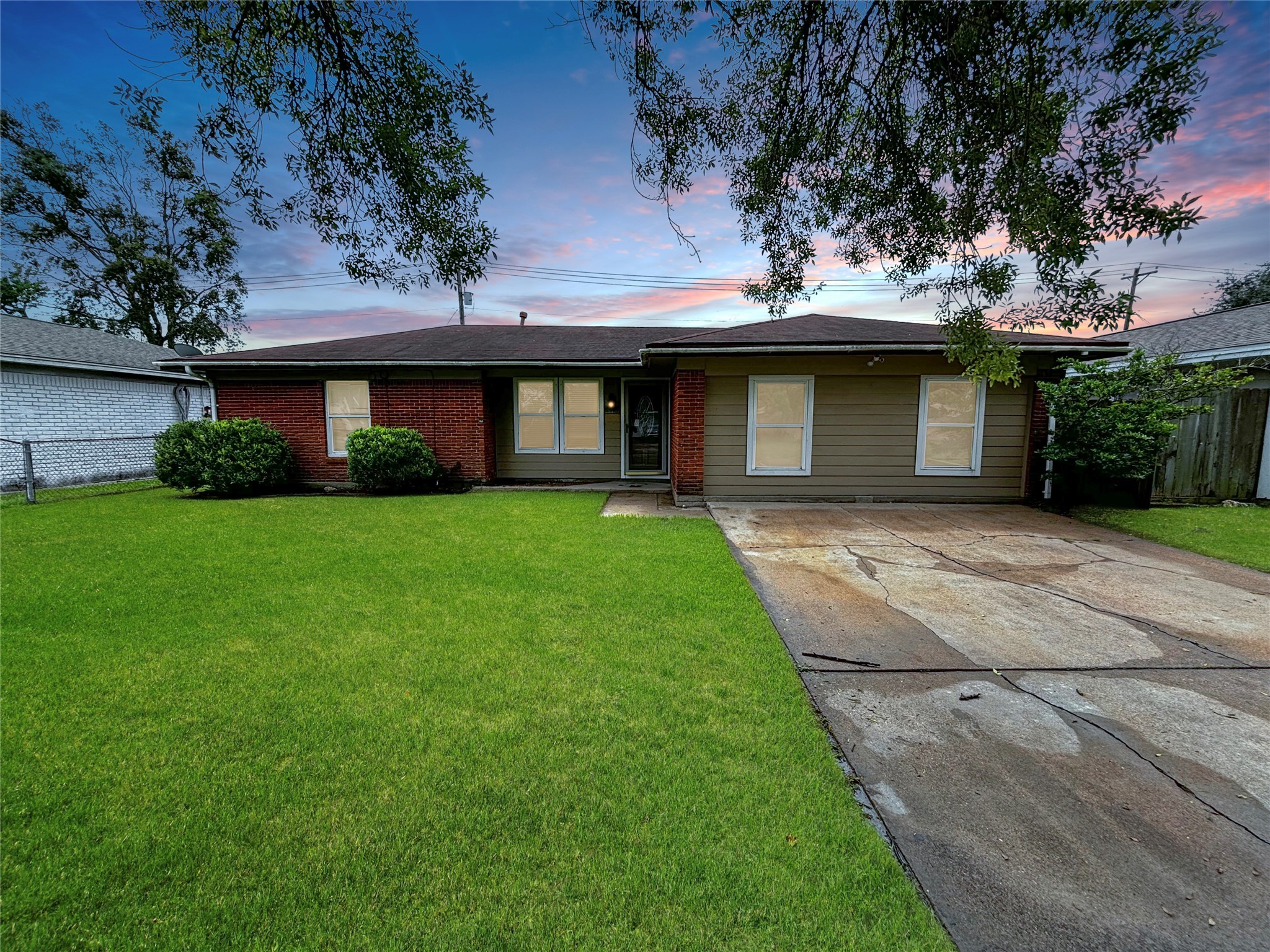 2921 14th Avenue N Texas City TX 77590