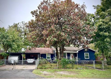7518 Laredo Street Houston TX 77020