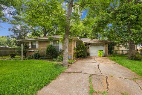 1108 Avenue E Rosenberg TX 77471