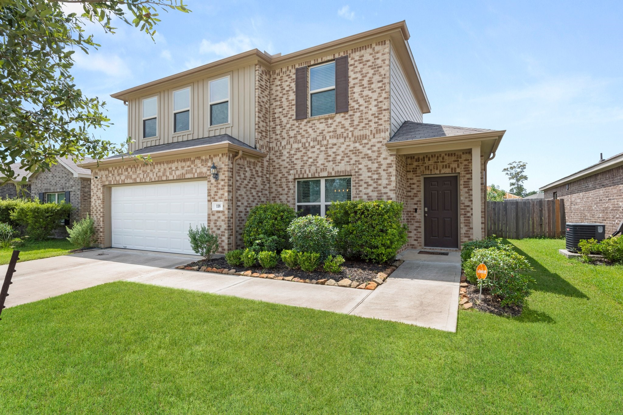 118 Courageous Side Way Magnolia TX 77354