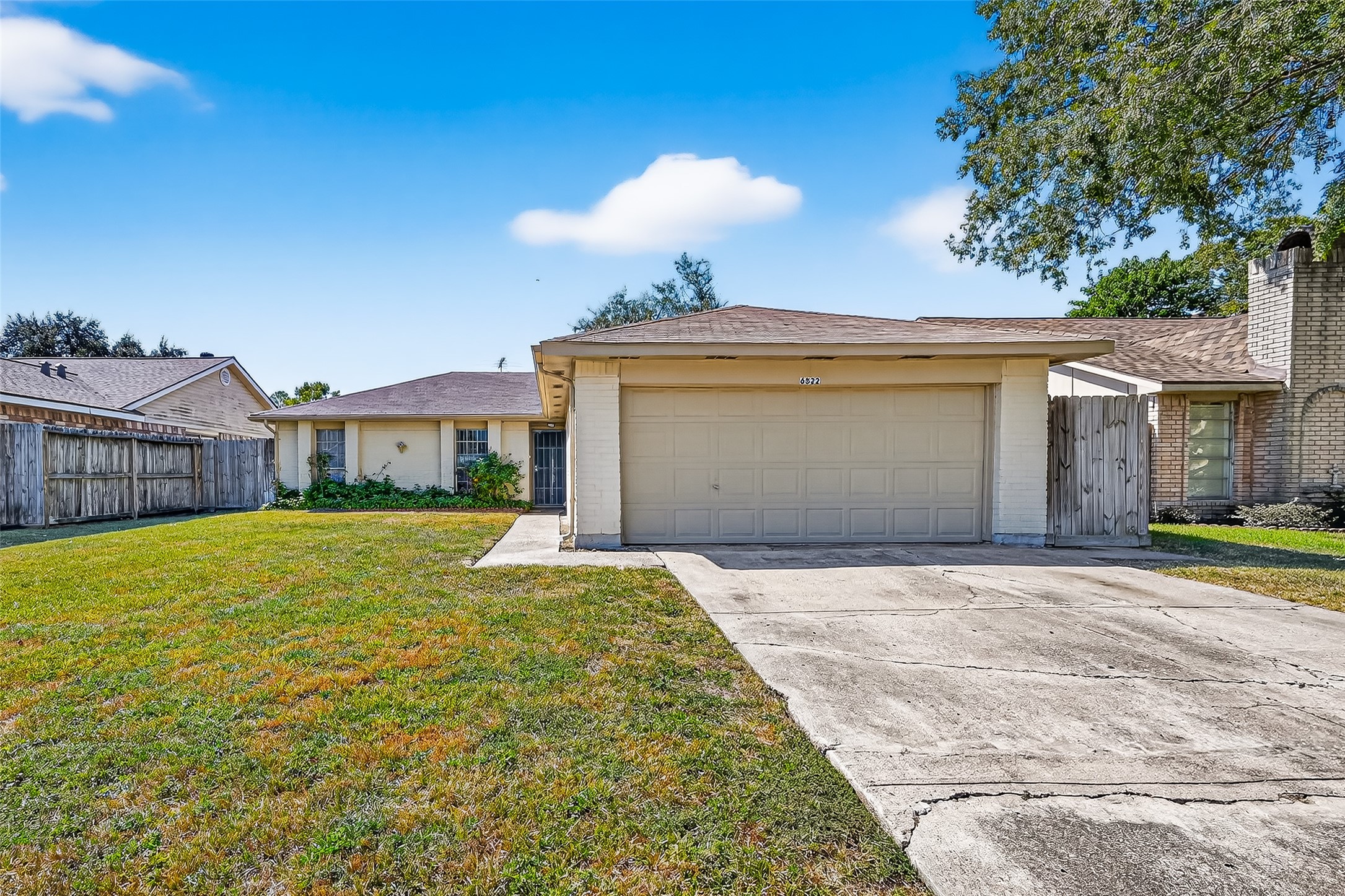 6822 Zapata Drive Houston TX 77083