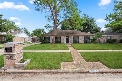 2219 Briarview Drive Houston TX 77077
