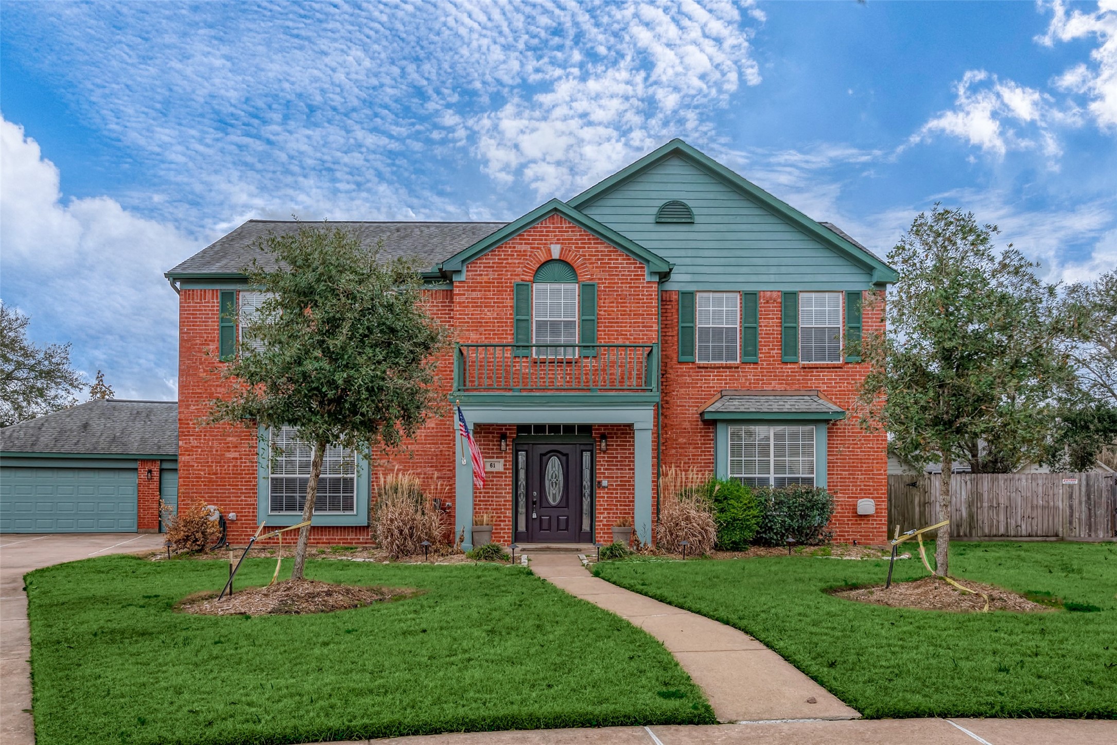 61 Plum Court Lake Jackson TX 77566