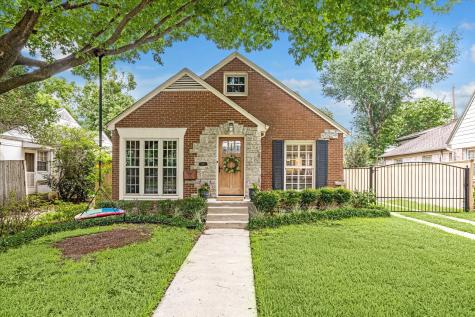 2131 Addison Road Houston TX 77030