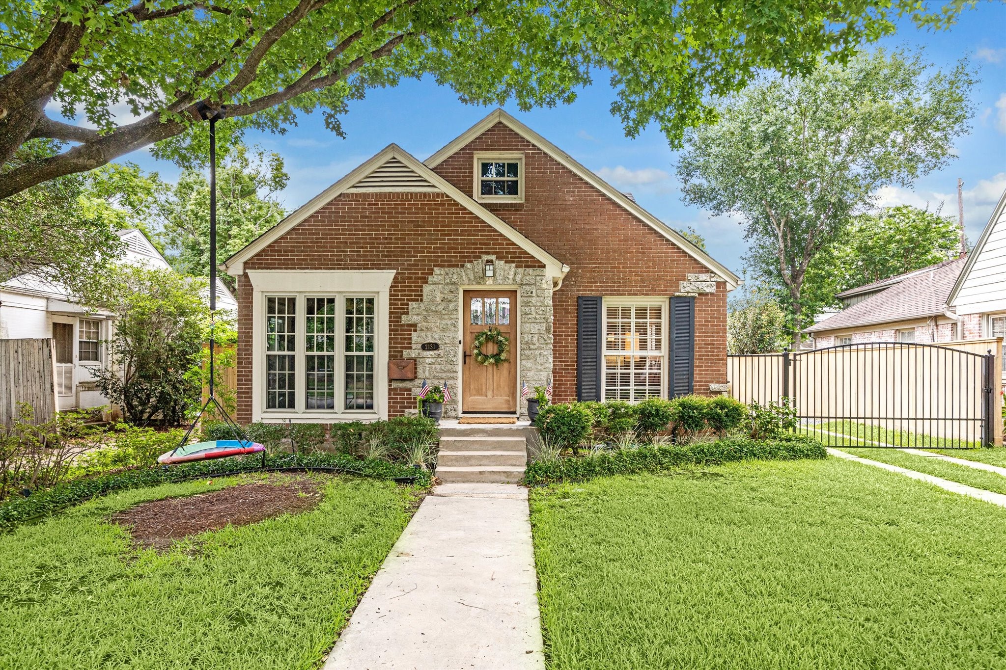 2131 Addison Road Houston TX 77030