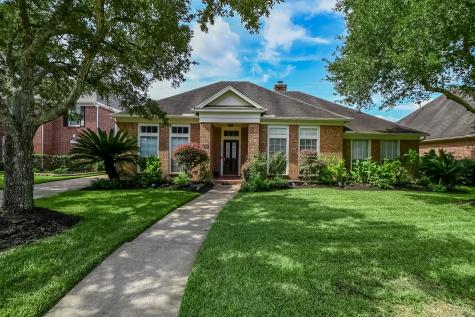 4930 Glen Hollow Street Sugar Land TX 77479