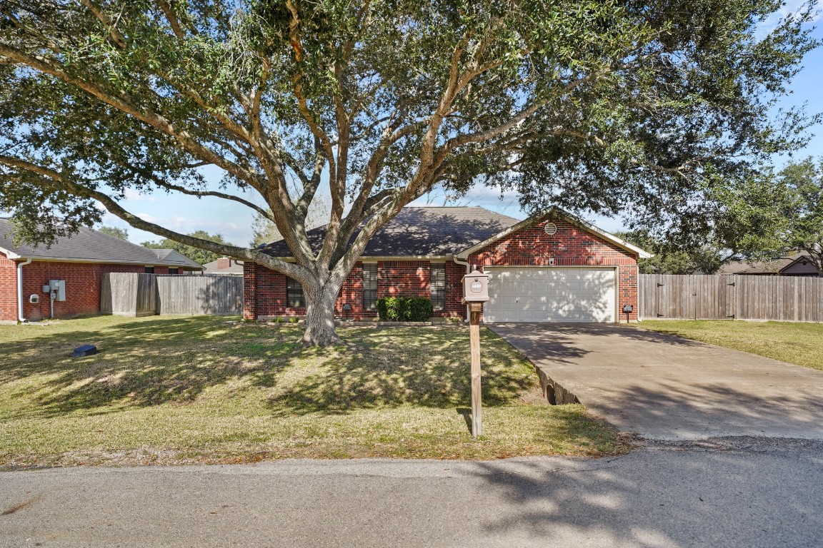 3089 County Road 855c Alvin TX 77511