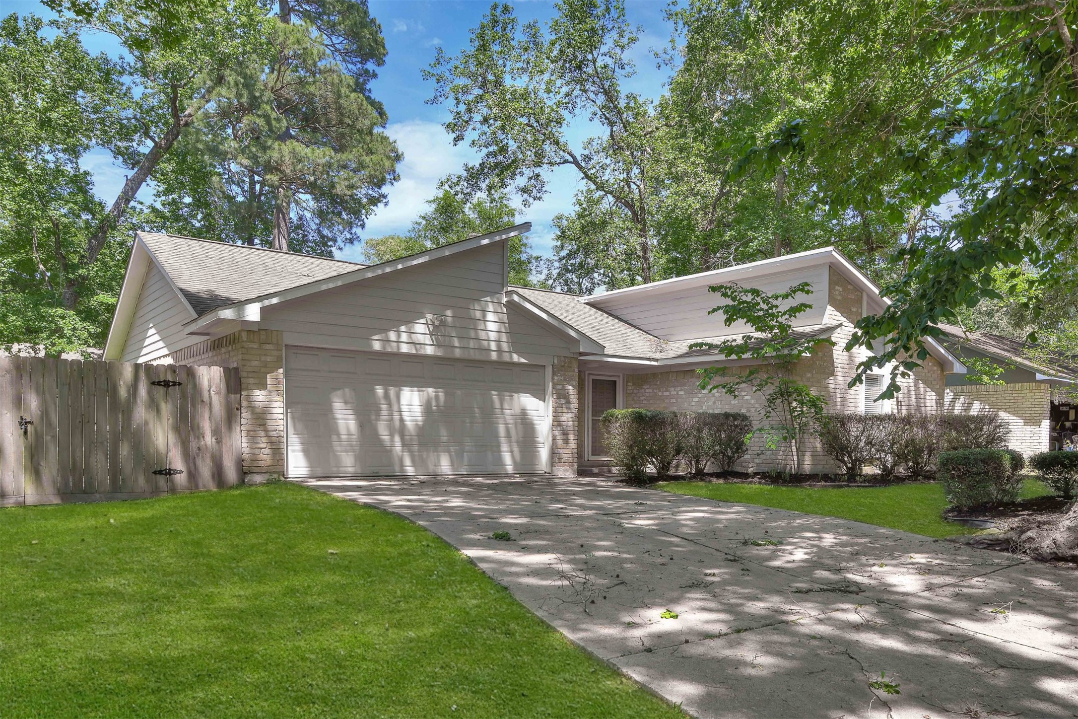 3307 Brookdale Drive Kingwood TX 77339