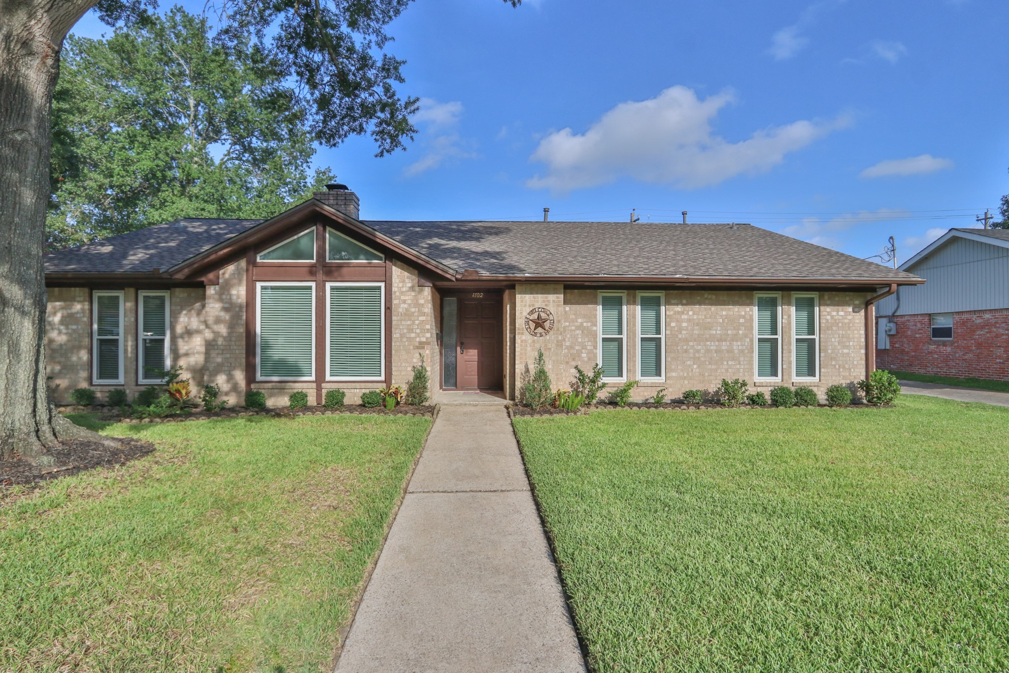 1102 Cedar Lane El Lago TX 77586