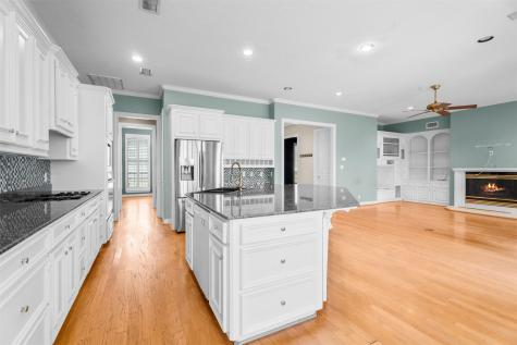 14210 Reissen Lane Houston TX 77069
