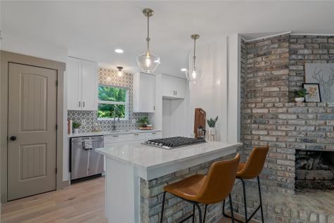 2503 Pine Village Drive Houston TX 77080