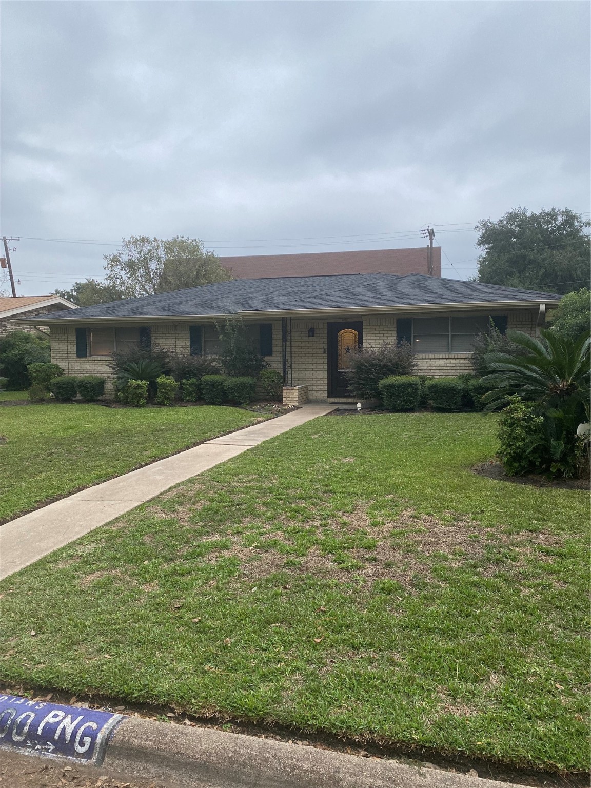4400 Graves Avenue Groves TX 77619
