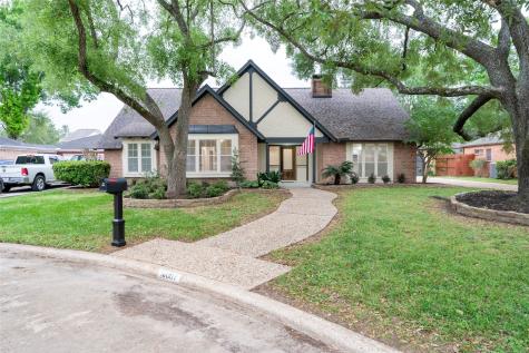 18007 Ravenfield Drive Houston TX 77084
