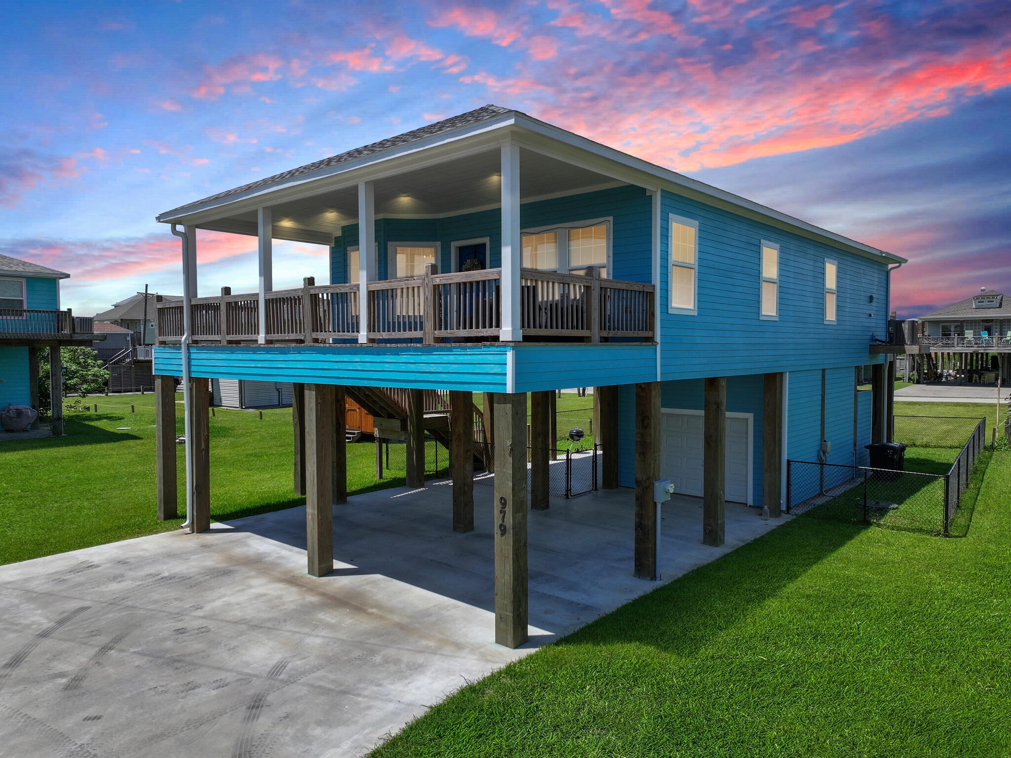 979 Fisherman Drive S Crystal Beach TX 77650