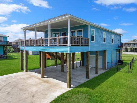979 Fisherman Drive S Crystal Beach TX 77650