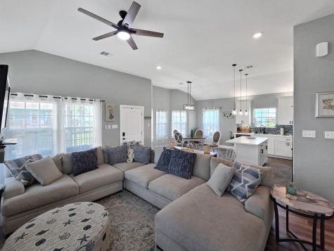 979 Fisherman Drive S Crystal Beach TX 77650