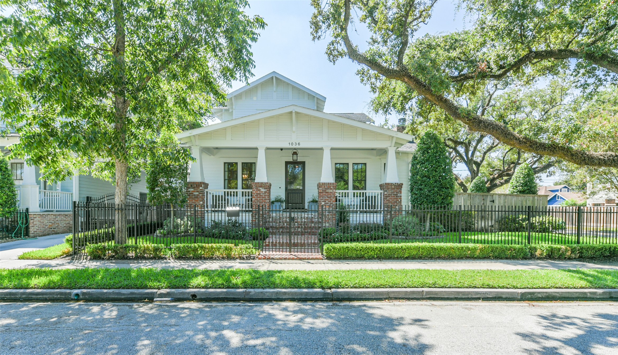 1036 Highland Street Houston TX 77009