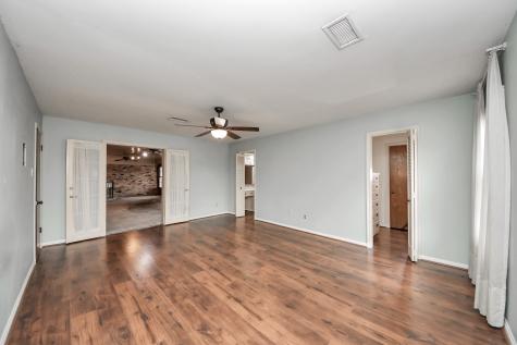 17115 County Road 831 Pearland TX 77584