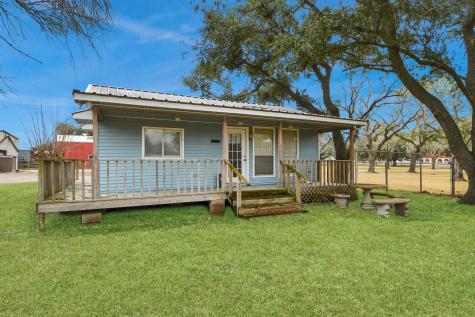 17115 County Road 831 Pearland TX 77584