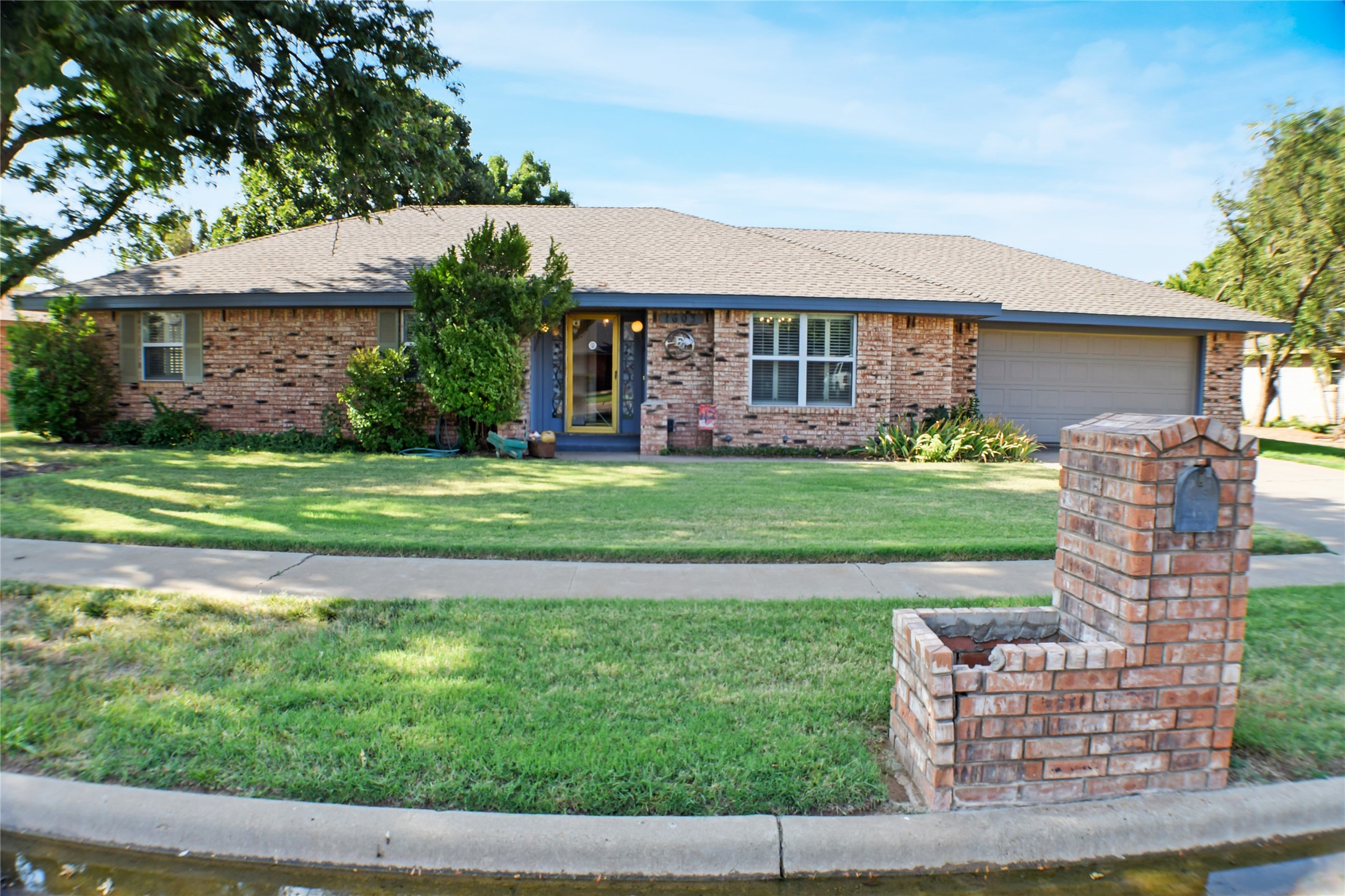 1603 W 10th Street Friona TX 79035
