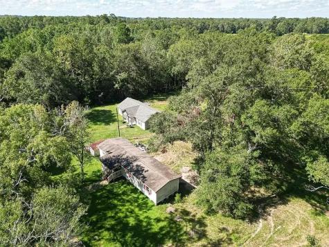 344 County Road 3310 Cleveland TX 77327