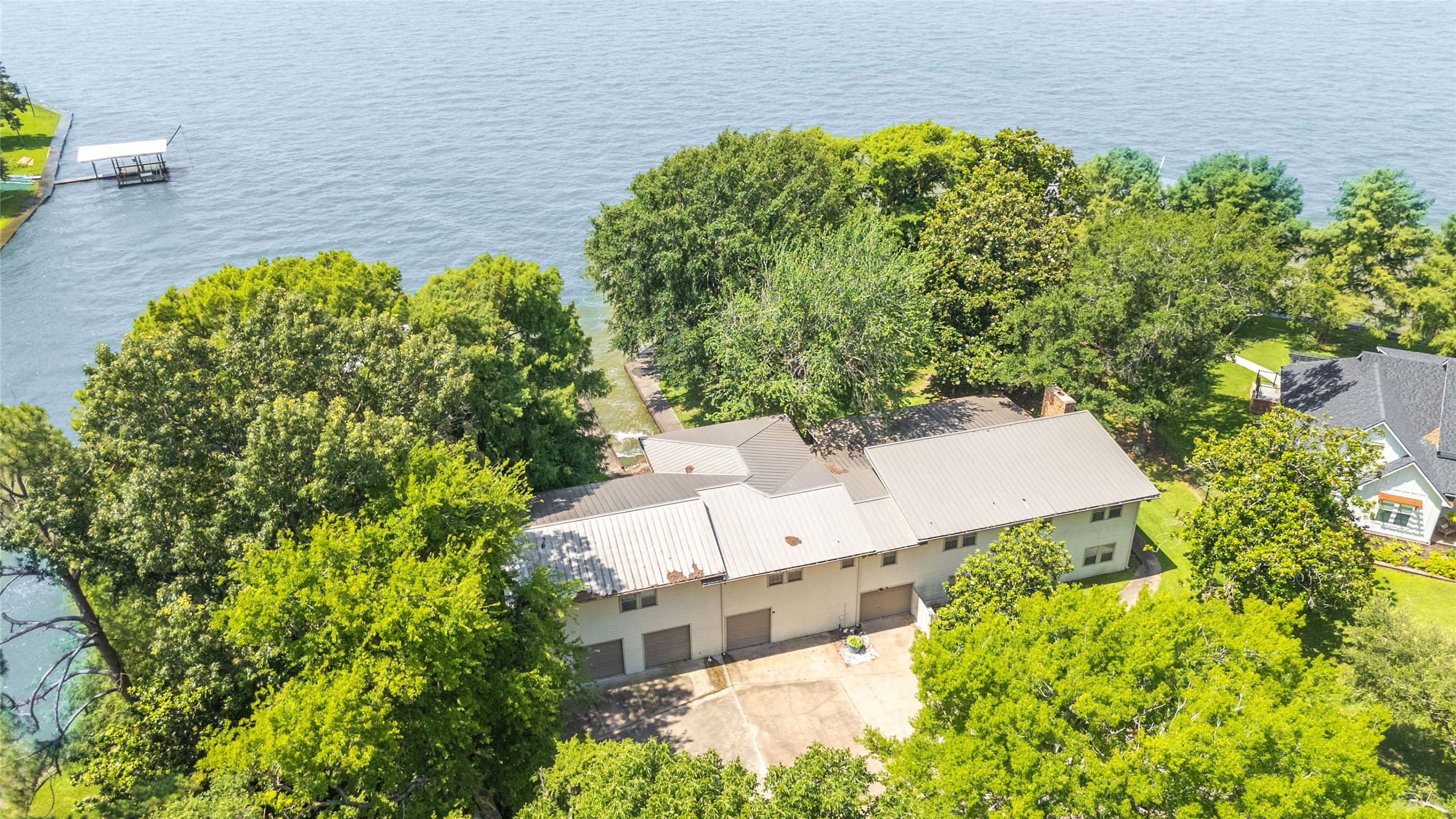 409 Wildwood Drive Onalaska TX 77360