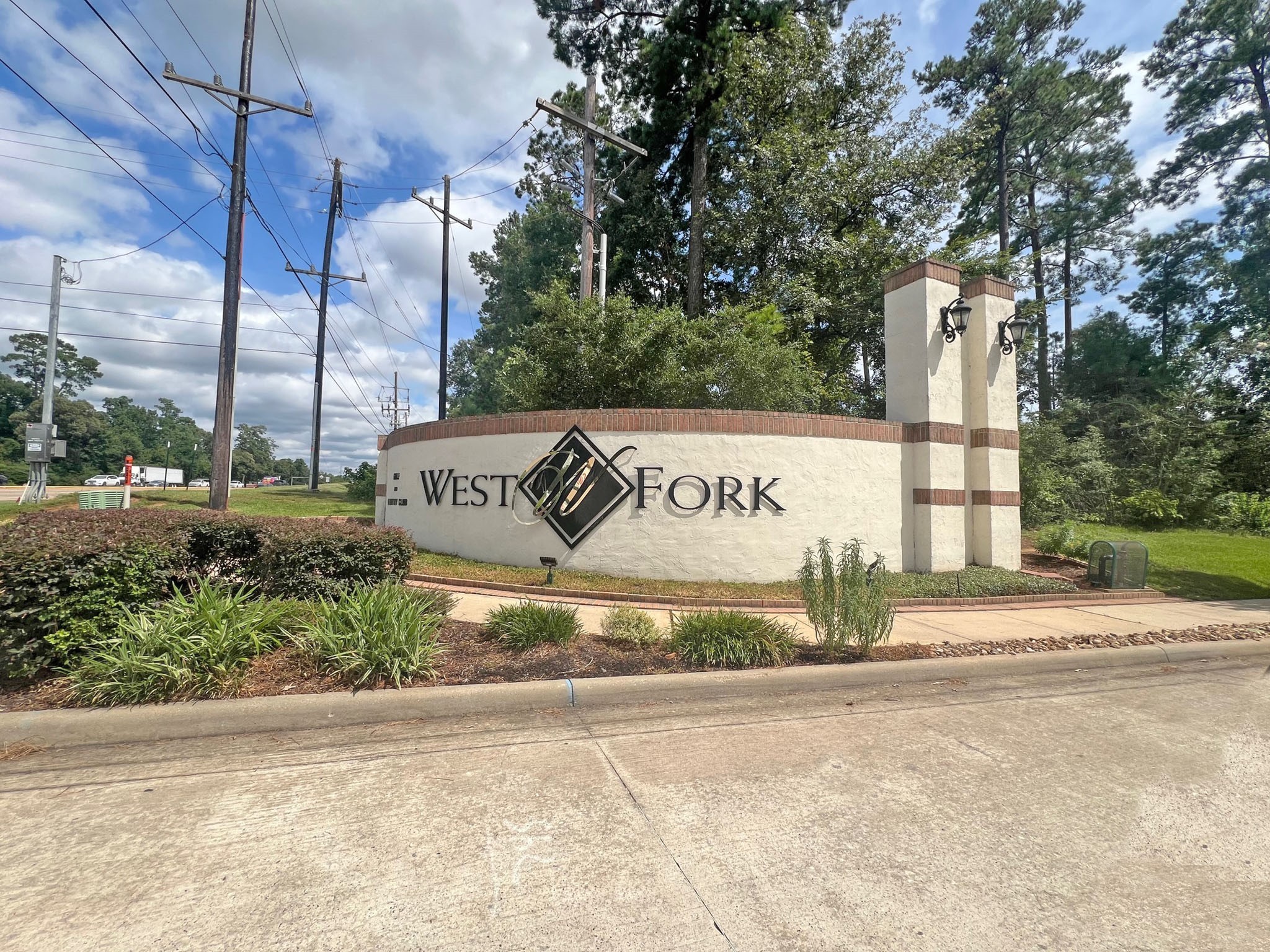 1606 Beau Rivage Conroe TX 77304