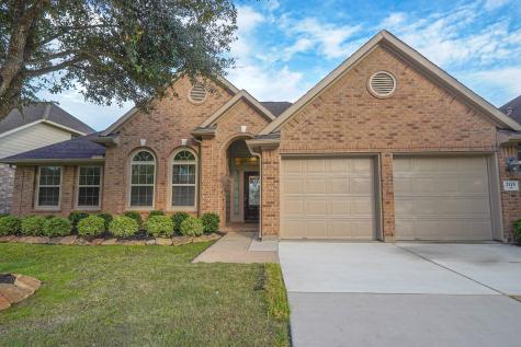 2115 Mooncrest Drive Houston TX 77089