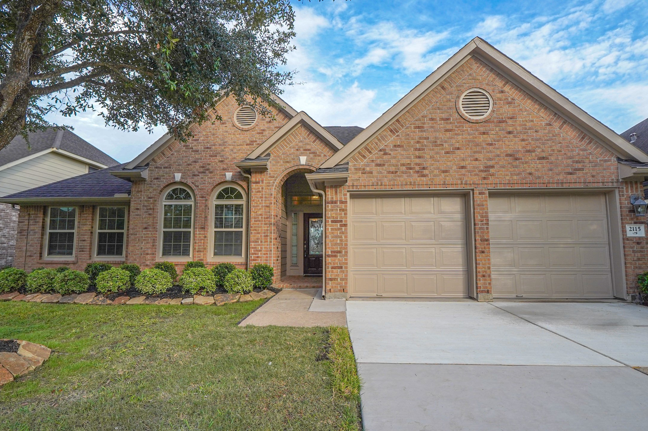 2115 Mooncrest Drive Houston TX 77089
