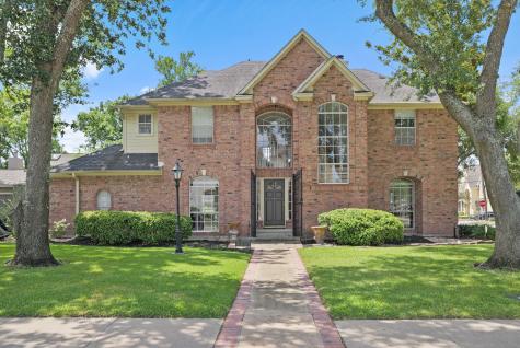 4991 Willow Street Bellaire TX 77401