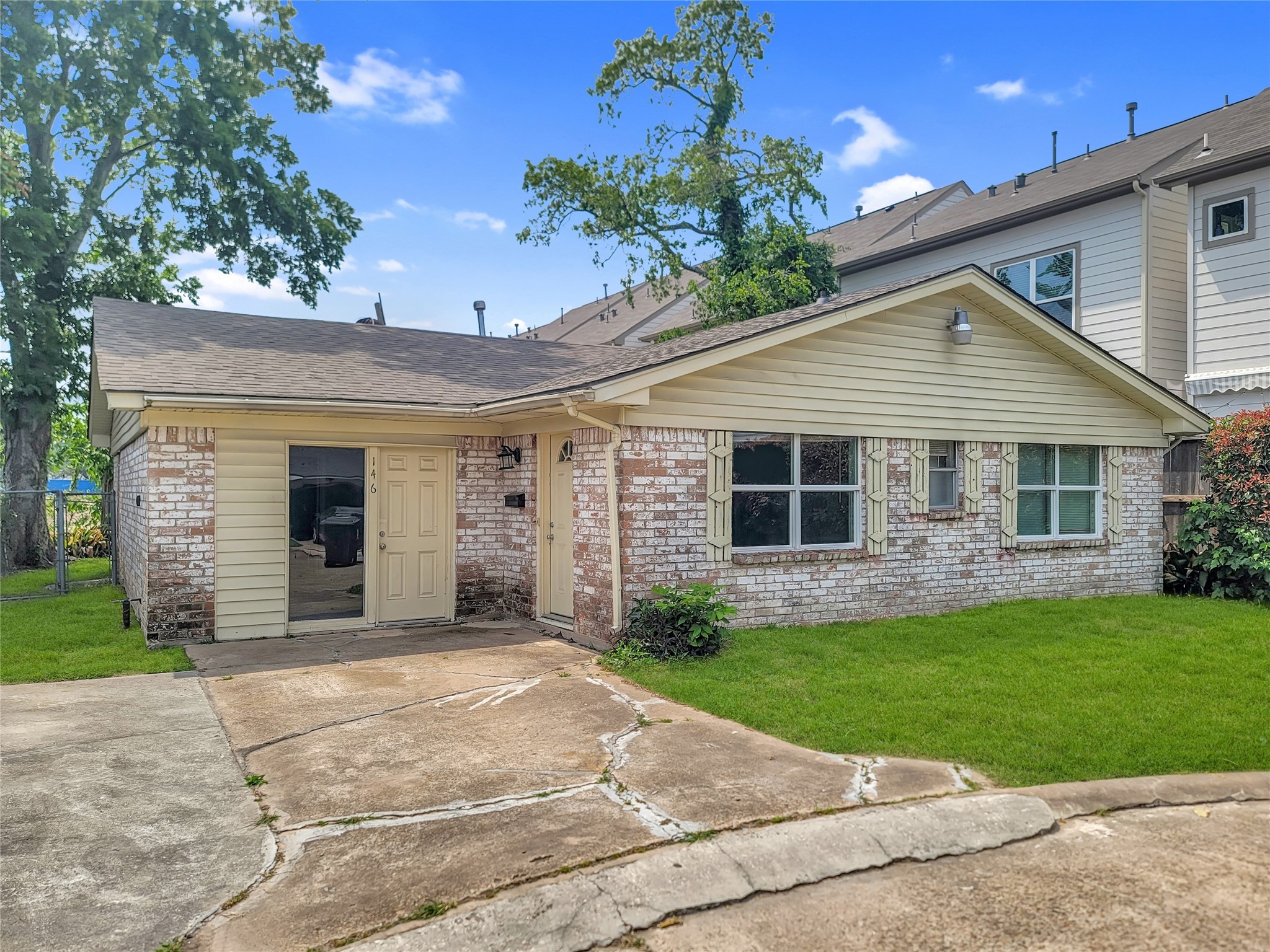 146 W Whitney Street Houston TX 77018