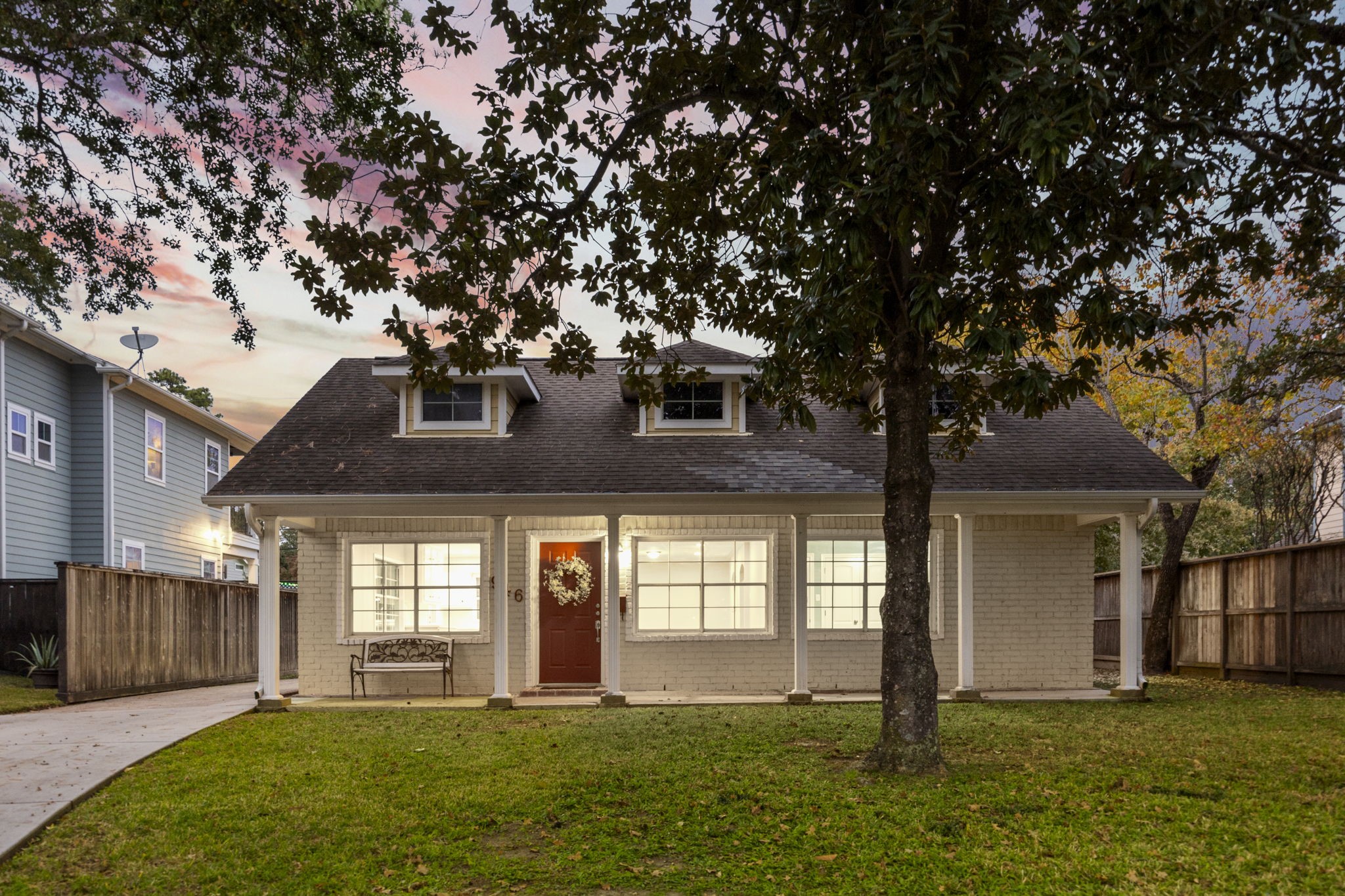 946 Gardenia Drive Houston TX 77018