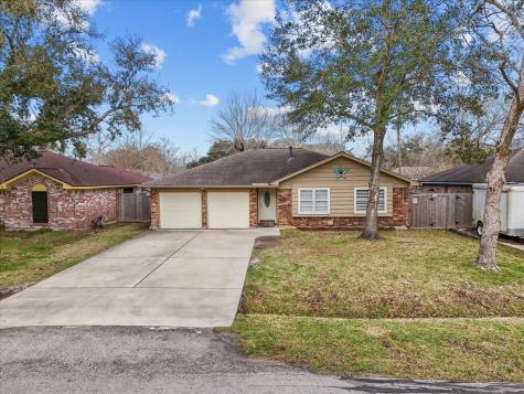 2122 Redwood Street Kemah TX 77565