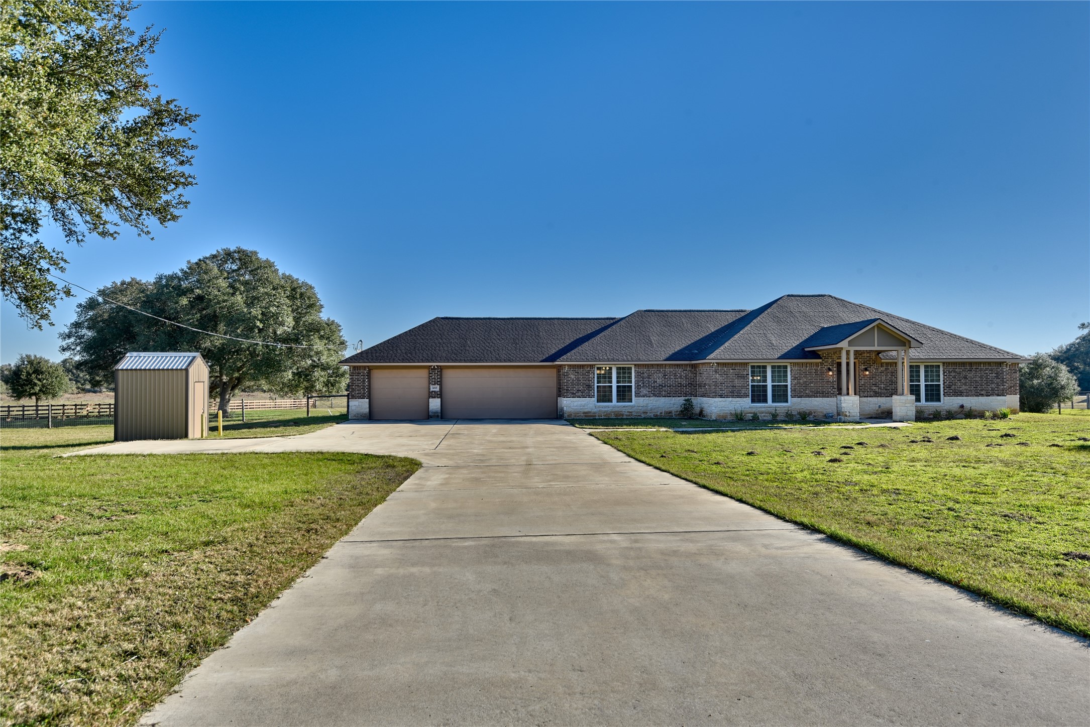 1065 New Ulm Road Cat Spring TX 78933