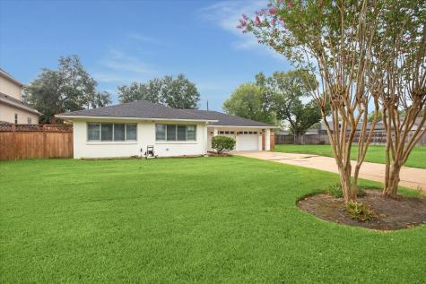 4827 Jason Street Houston TX 77096