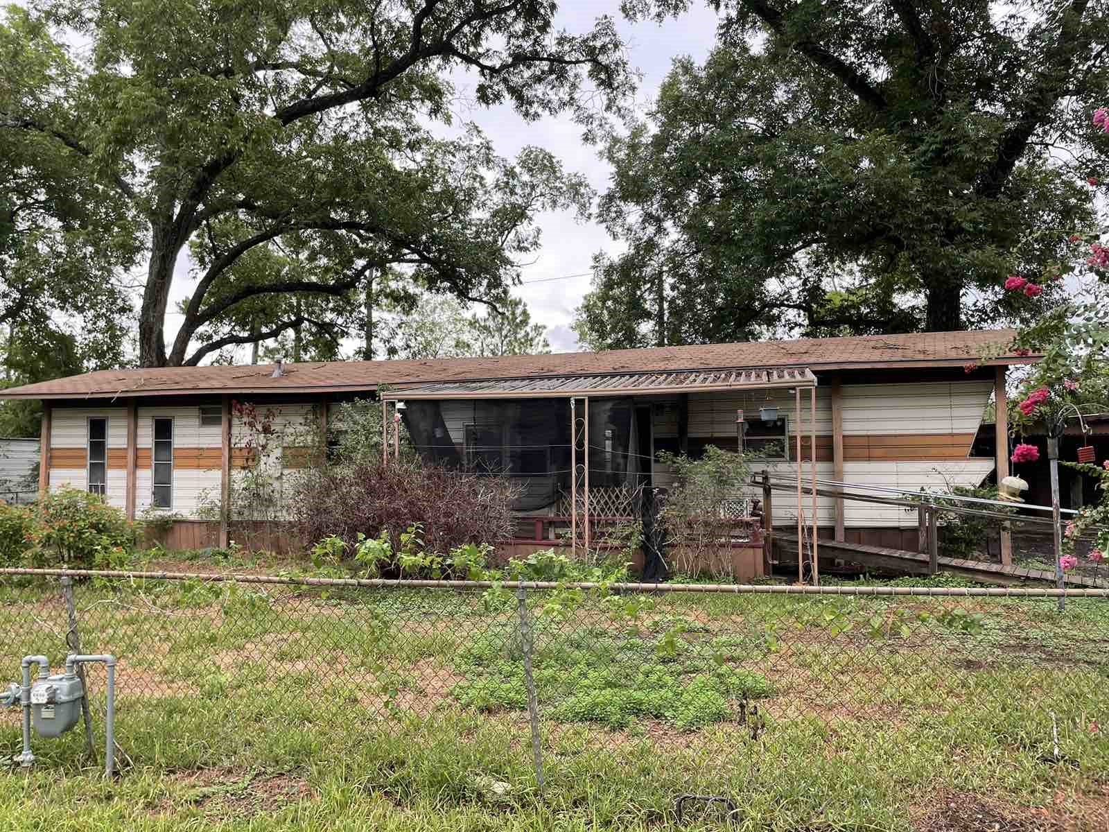 238 Greenbow Lane Highlands TX 77562