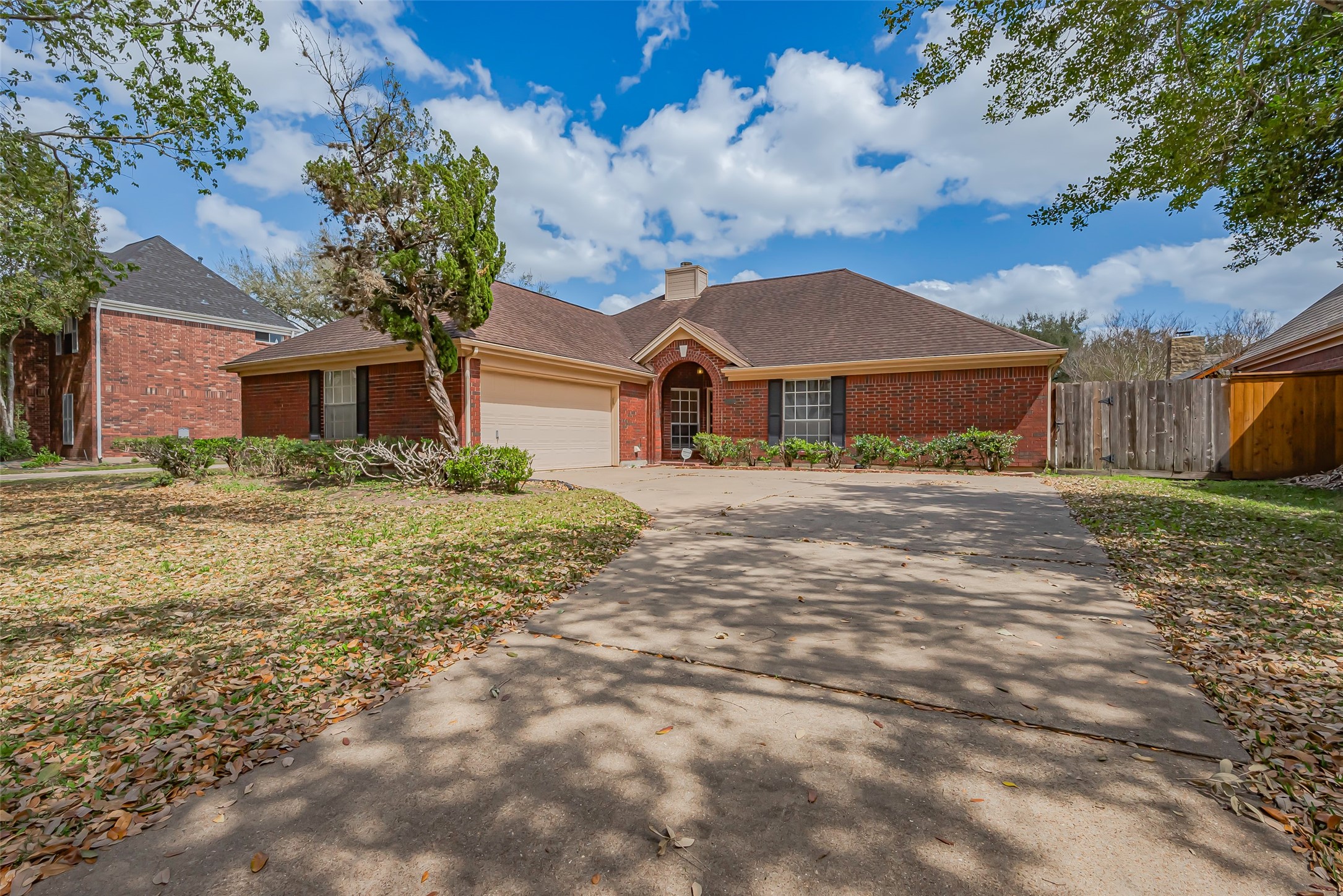 1519 S Medio River Circle Sugar Land TX 77478