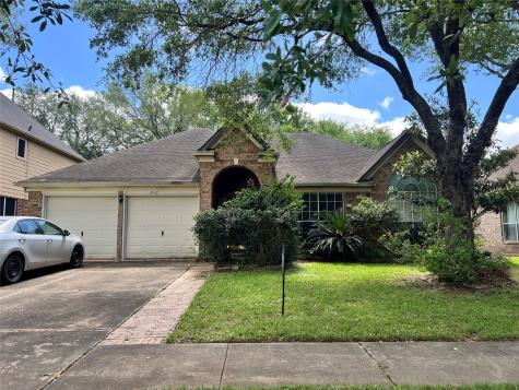 5117 Carefree Drive League City TX 77573