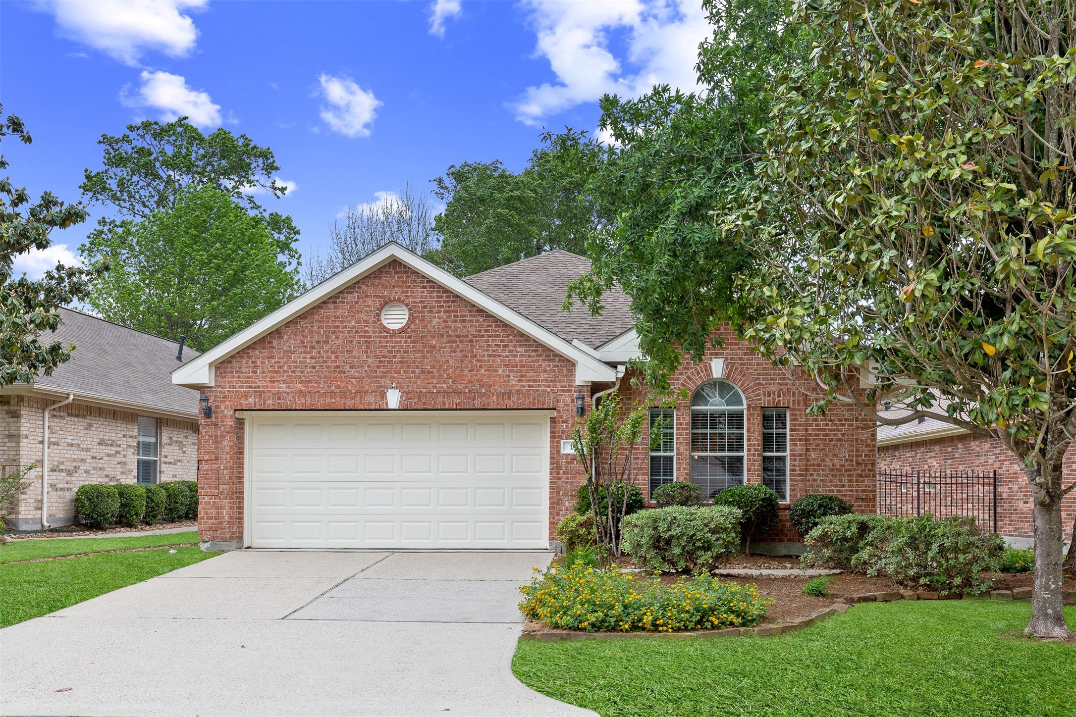 19 Arcadia Way Conroe TX 77384