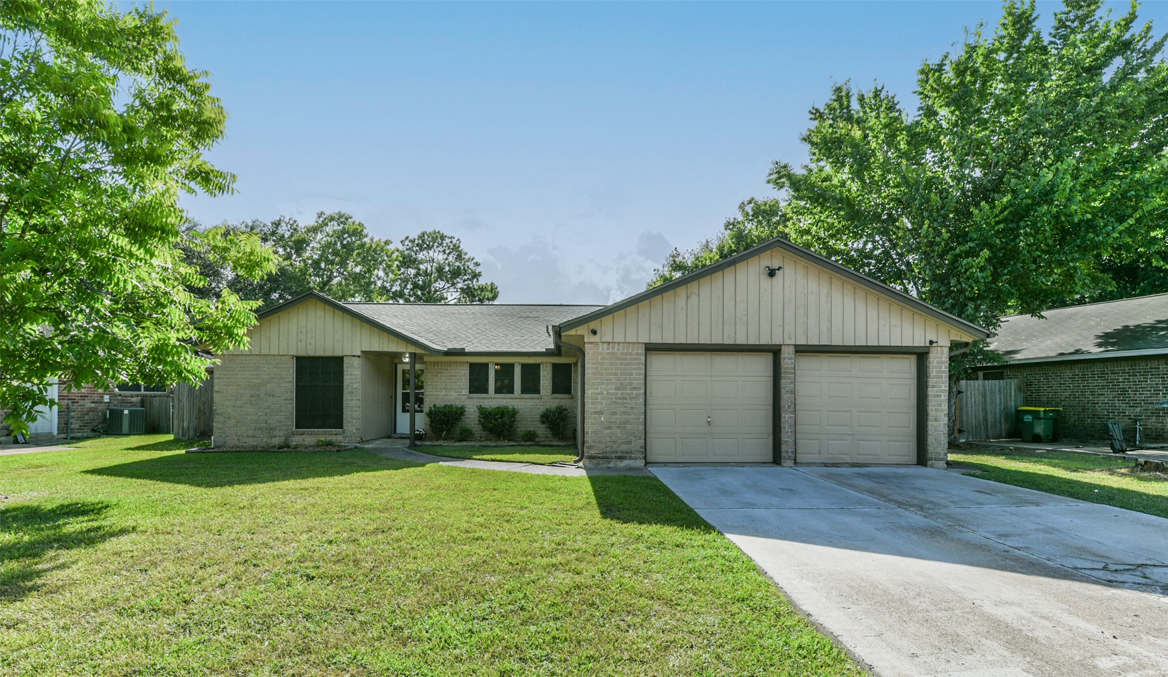 2314 Anthony Lane Pearland TX 77581
