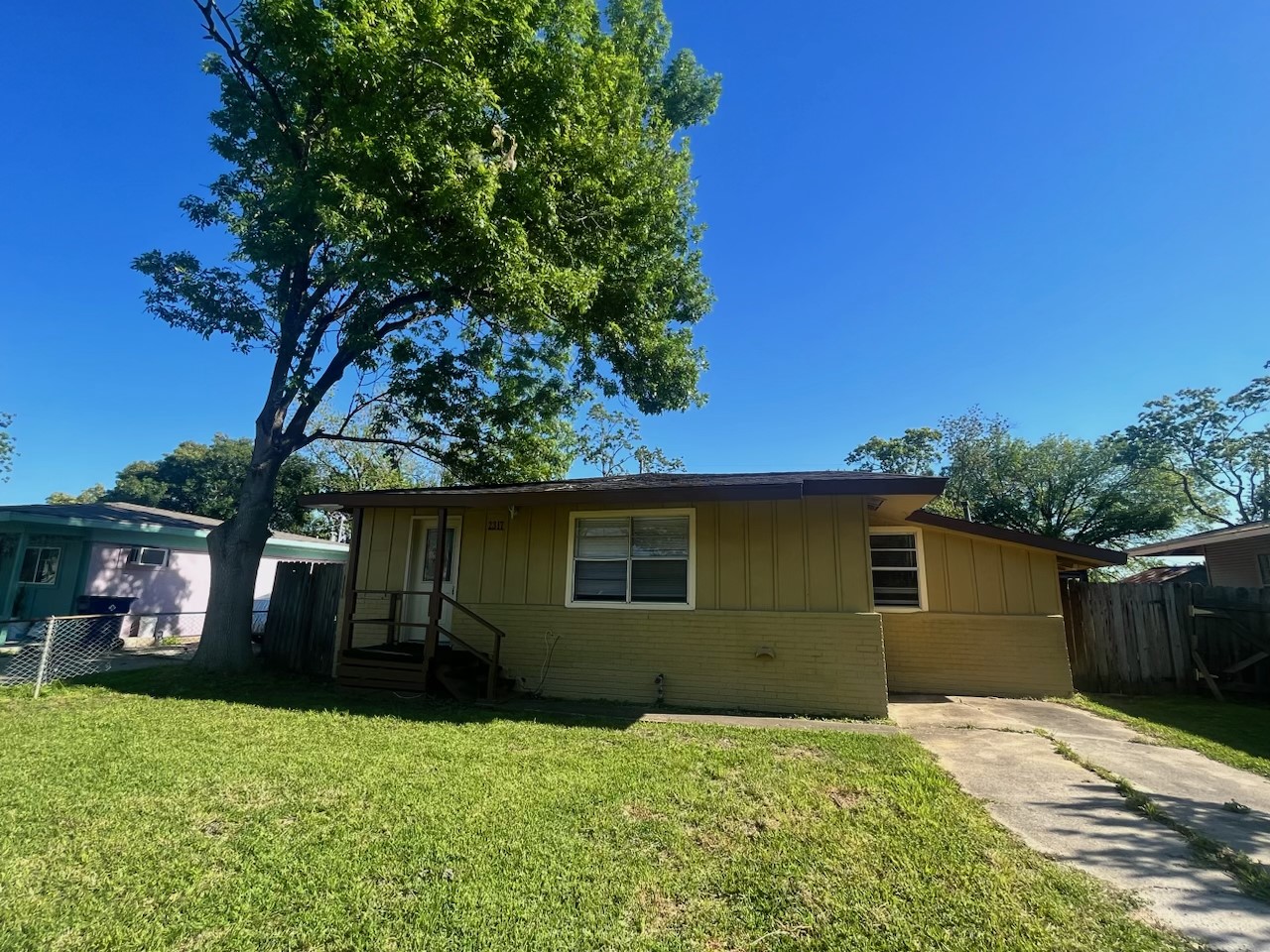 2317 19th Avenue N Texas City TX 77590