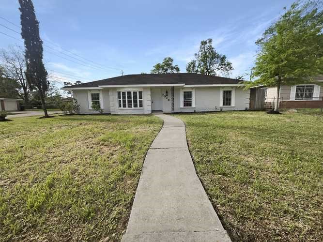 8326 Homewood Lane Houston TX 77028
