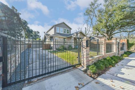 4530 Woodside Street Houston TX 77023