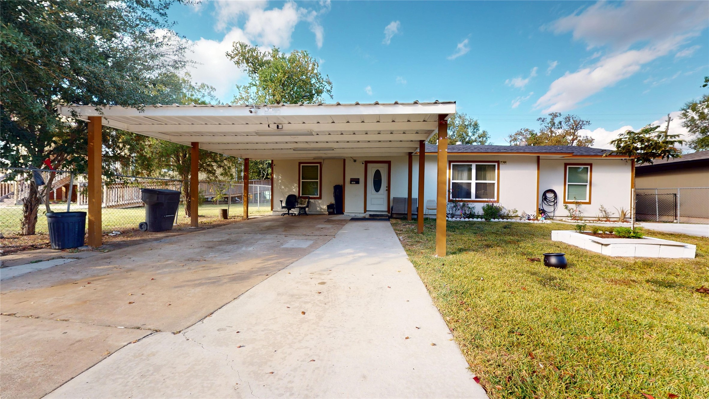 5767 Belcrest Street Houston TX 77033