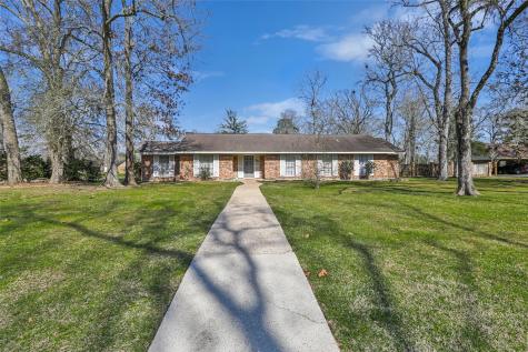 20 Sherwood Street Dayton TX 77535