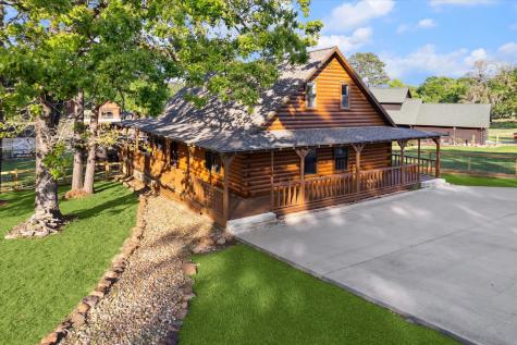 38 Hunters Creek Drive Huntsville TX 77340