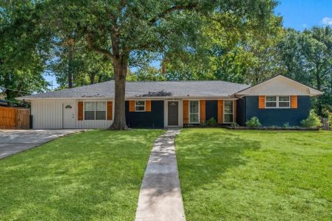 1611 Avenue Q Huntsville TX 77340