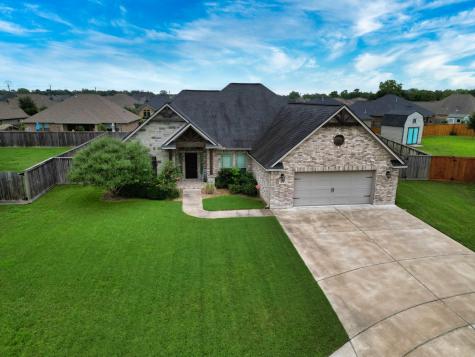 315 Creekside Lane Lake Jackson TX 77566